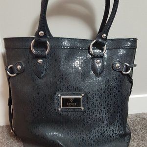 Guess Signature Black Large Tote Satchel.